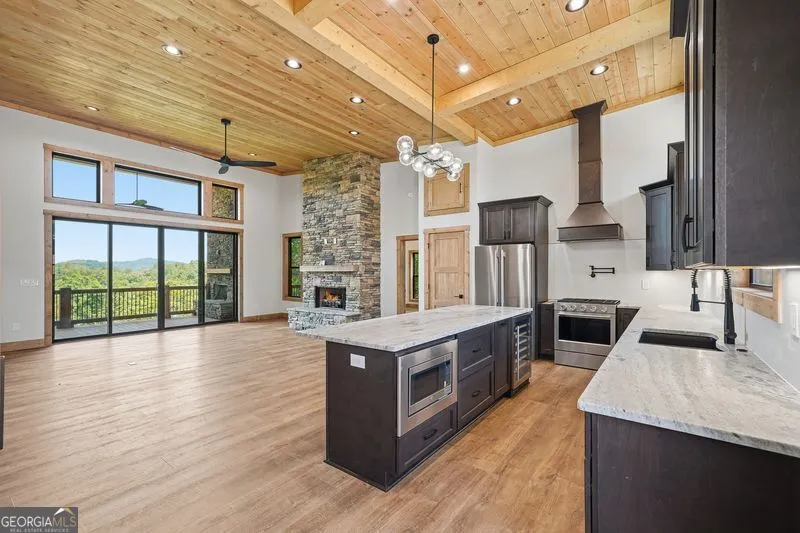 216 Old Orchard RD Ellijay, GA 30536