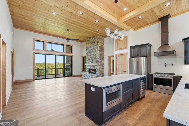 216 Old Orchard RD Ellijay, GA 30536