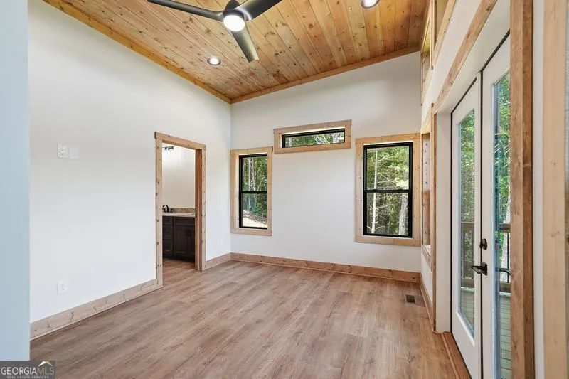 216 Old Orchard RD Ellijay, GA 30536