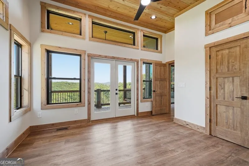 216 Old Orchard RD Ellijay, GA 30536