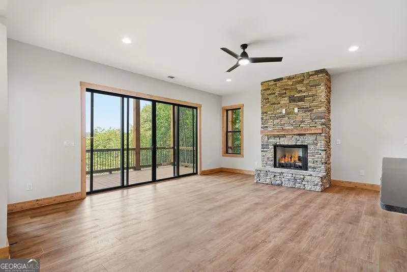 216 Old Orchard RD Ellijay, GA 30536