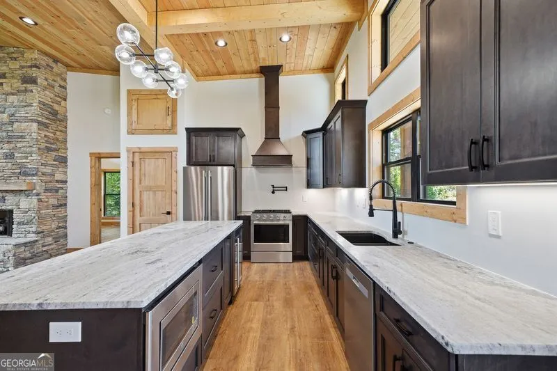 216 Old Orchard RD Ellijay, GA 30536