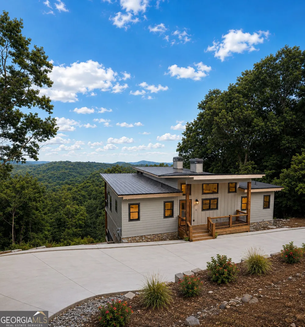 216 Old Orchard RD Ellijay, GA 30536
