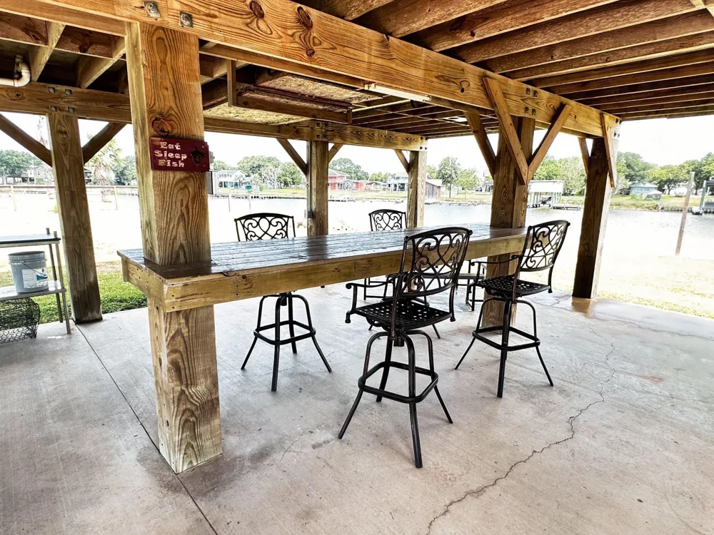 1867 County Road 291 Sargent, TX 77414