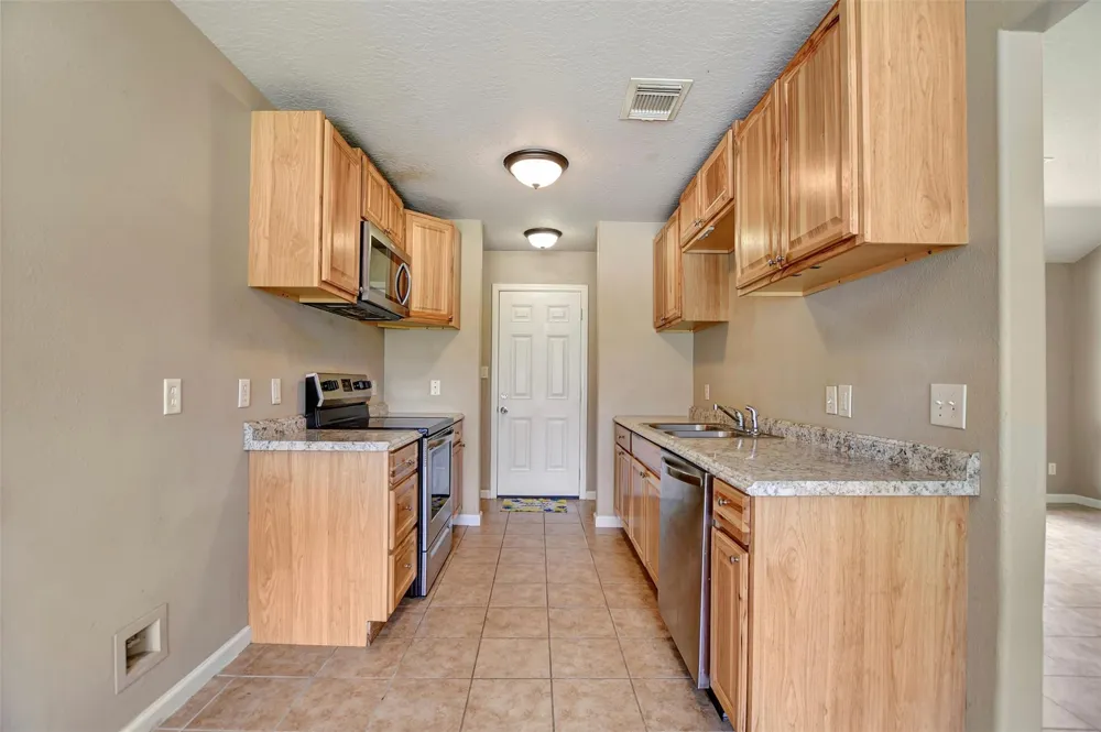 10731 Royal Terrell Drive Conroe, TX 77303