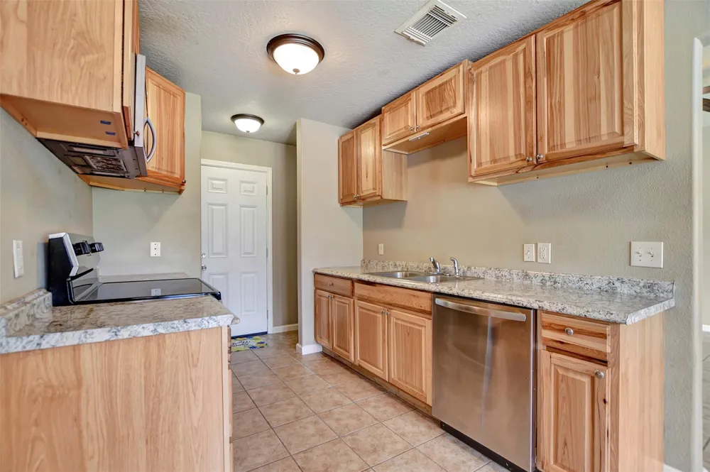 10731 Royal Terrell Drive Conroe, TX 77303