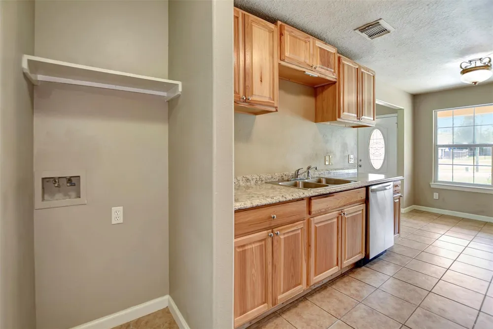 10731 Royal Terrell Drive Conroe, TX 77303