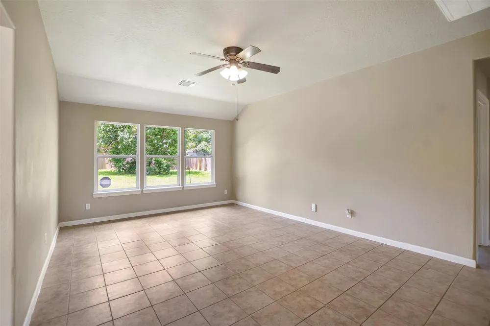 10731 Royal Terrell Drive Conroe, TX 77303