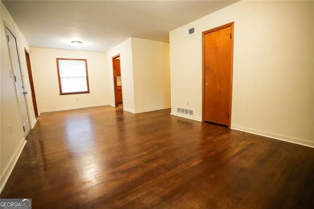 7598 Connell DR Jonesboro, GA 30236