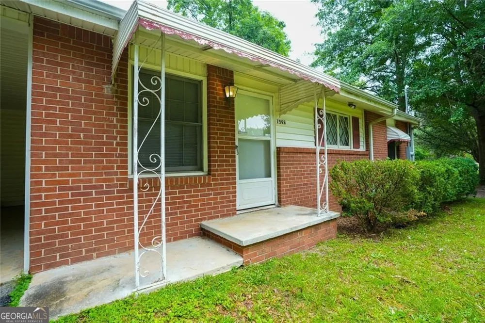 7598 Connell DR Jonesboro, GA 30236