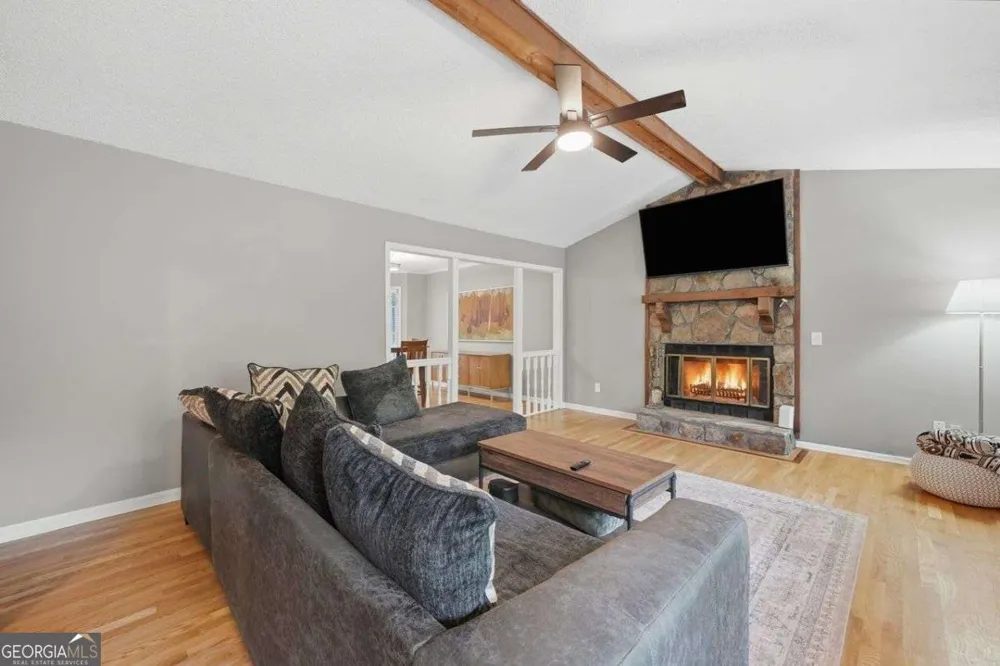 6166 Picketts RDG NW Acworth, GA 30101