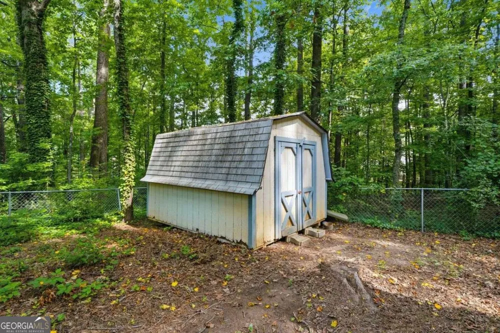 6166 Picketts RDG NW Acworth, GA 30101