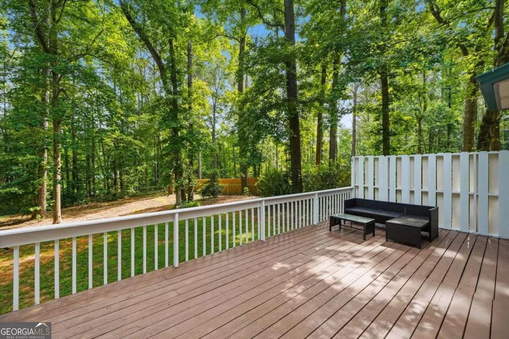 6166 Picketts RDG NW Acworth, GA 30101