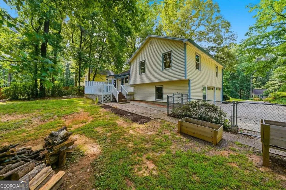 6166 Picketts RDG NW Acworth, GA 30101