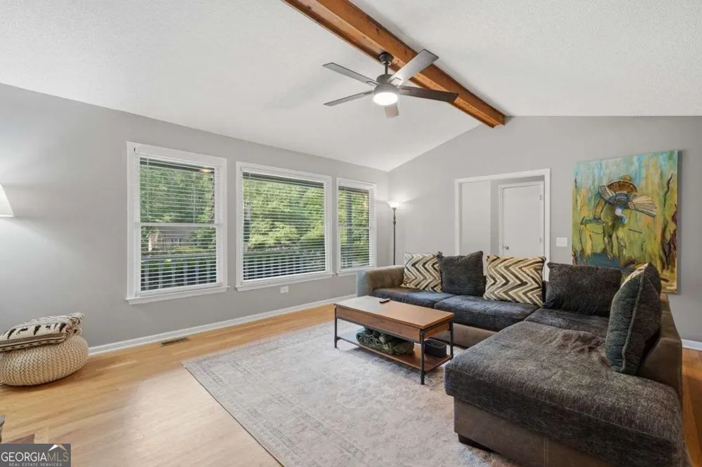 6166 Picketts RDG NW Acworth, GA 30101