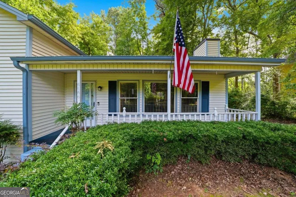 6166 Picketts RDG NW Acworth, GA 30101