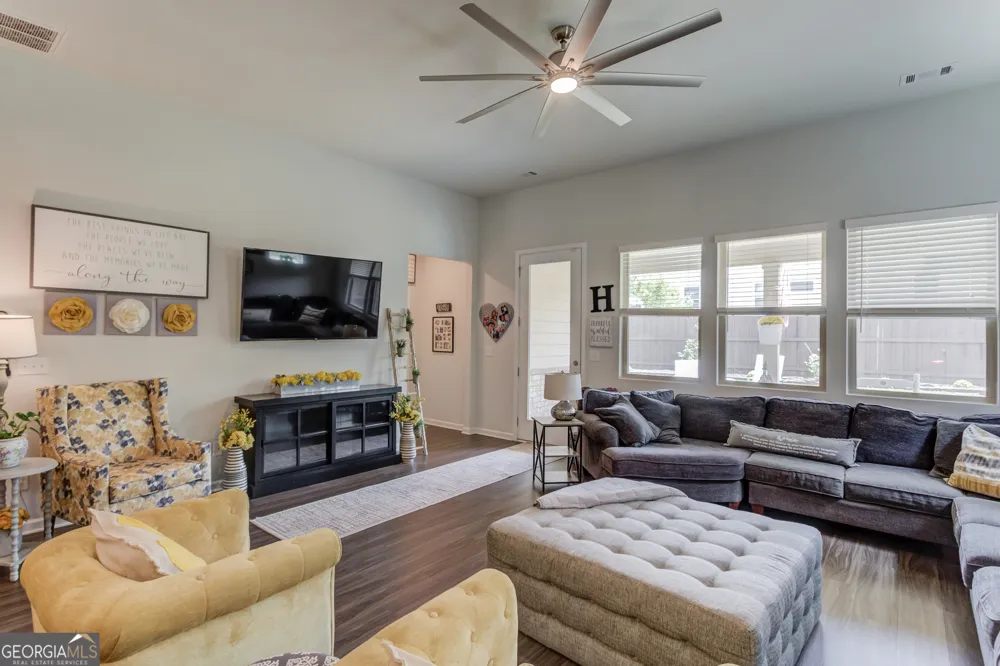 3061 Appling Hills DR Dacula, GA 30019