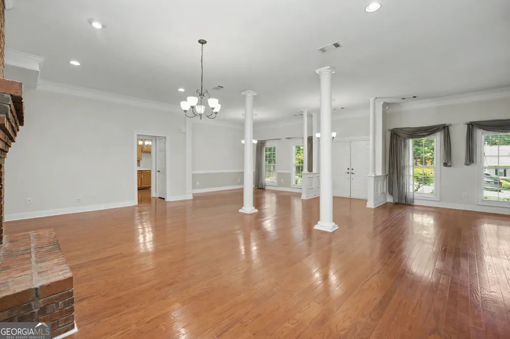 107 Cameron Pointe DR LaGrange, GA 30240