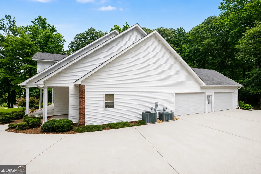 107 Cameron Pointe DR LaGrange, GA 30240