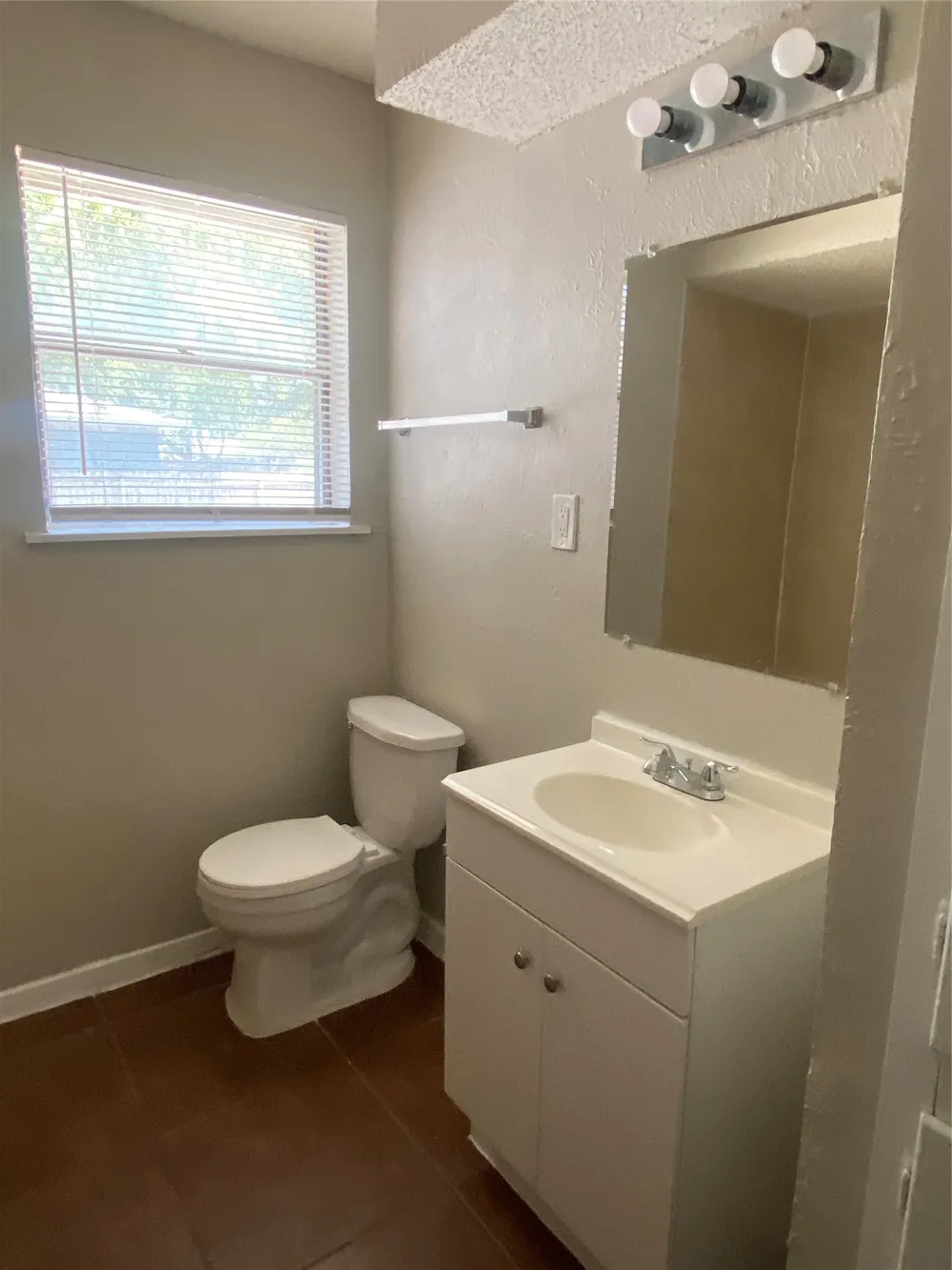 5616 Glen Forest Lane Dallas, TX 75241