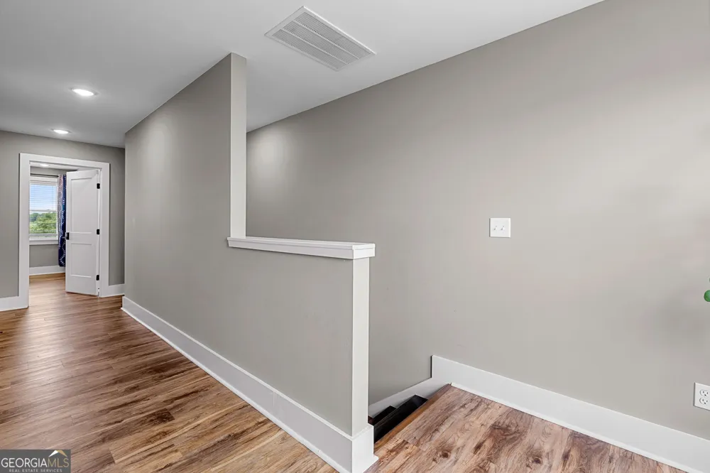 404 Whipple AVE Williamson, GA 30292