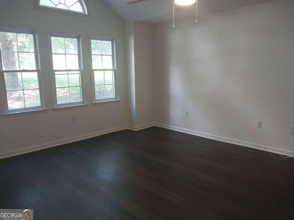 15 Lakeview LN Stockbridge, GA 30281