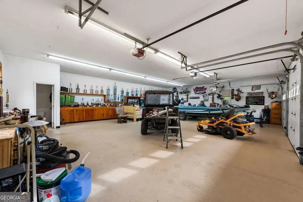 1898 Kimsey Dairy RD Turtletown, TN 37391