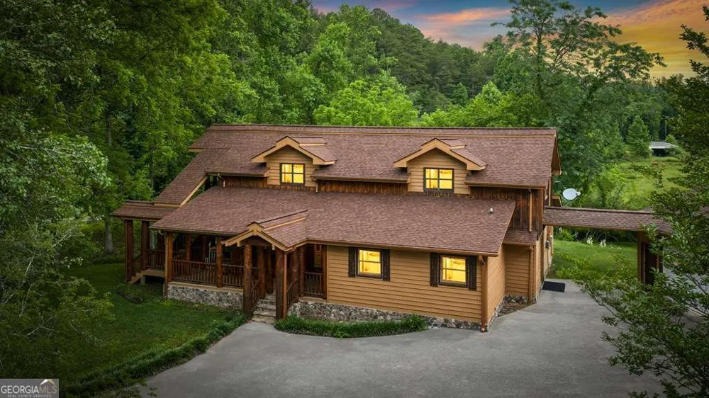 1898 Kimsey Dairy RD Turtletown, TN 37391