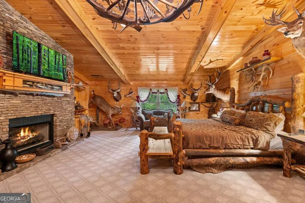 1898 Kimsey Dairy RD Turtletown, TN 37391