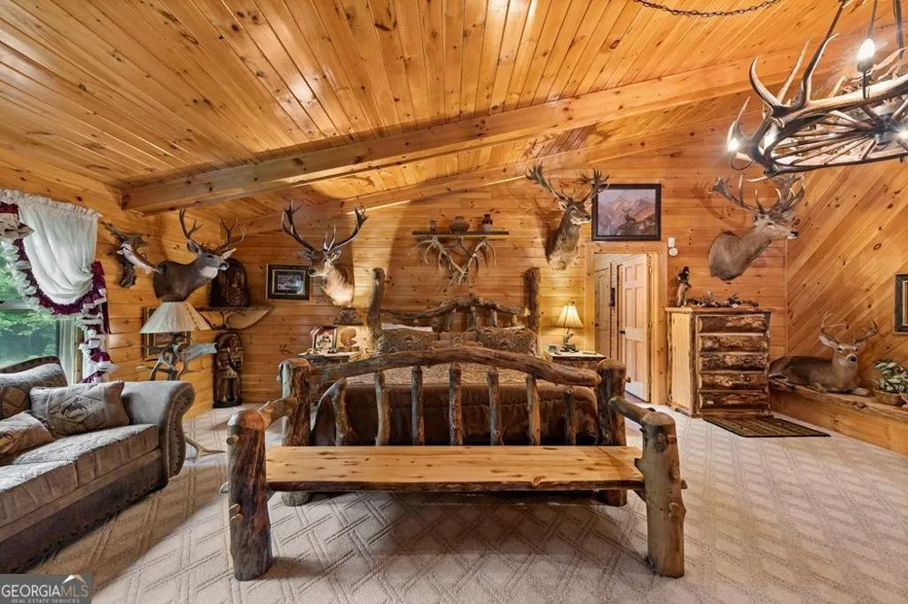 1898 Kimsey Dairy RD Turtletown, TN 37391