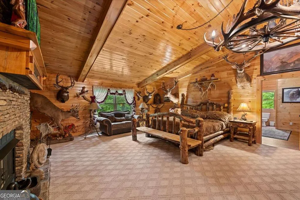 1898 Kimsey Dairy RD Turtletown, TN 37391