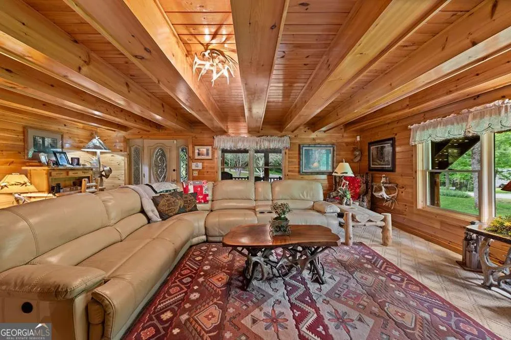 1898 Kimsey Dairy RD Turtletown, TN 37391