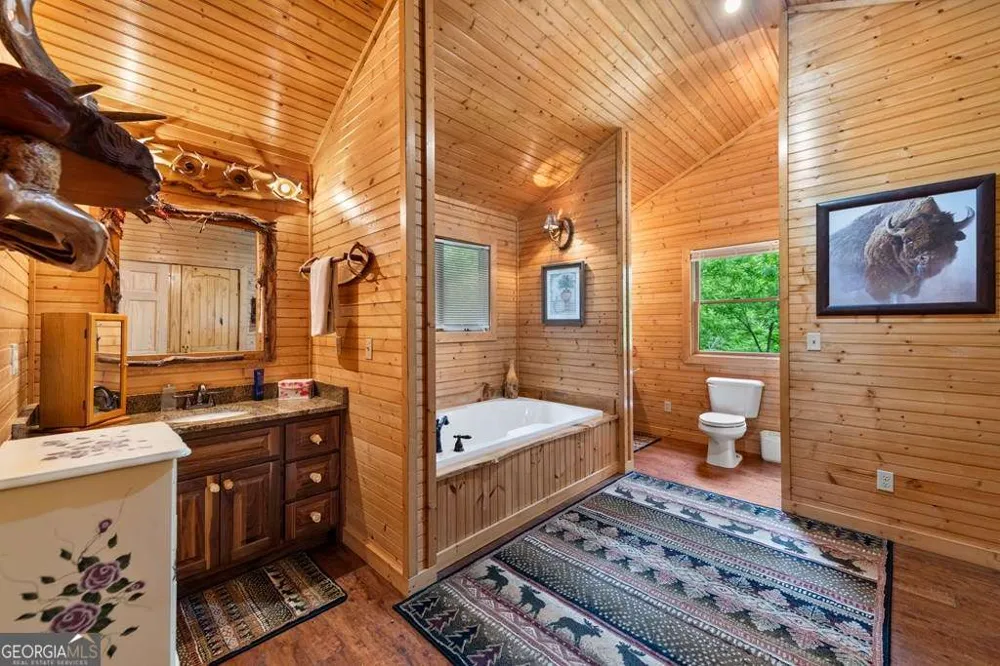 1898 Kimsey Dairy RD Turtletown, TN 37391