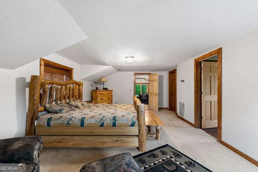 1898 Kimsey Dairy RD Turtletown, TN 37391