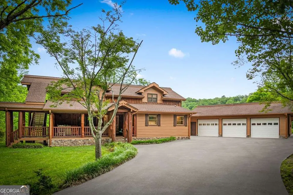 1898 Kimsey Dairy RD Turtletown, TN 37391