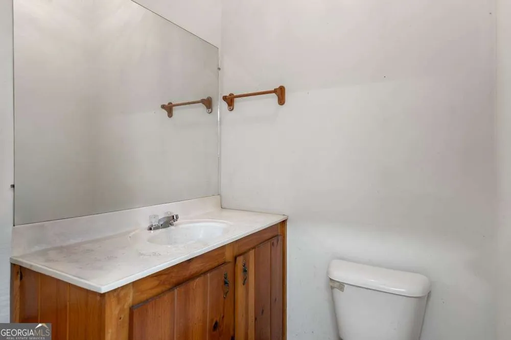 1898 Kimsey Dairy RD Turtletown, TN 37391