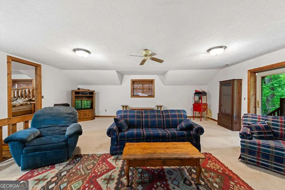 1898 Kimsey Dairy RD Turtletown, TN 37391