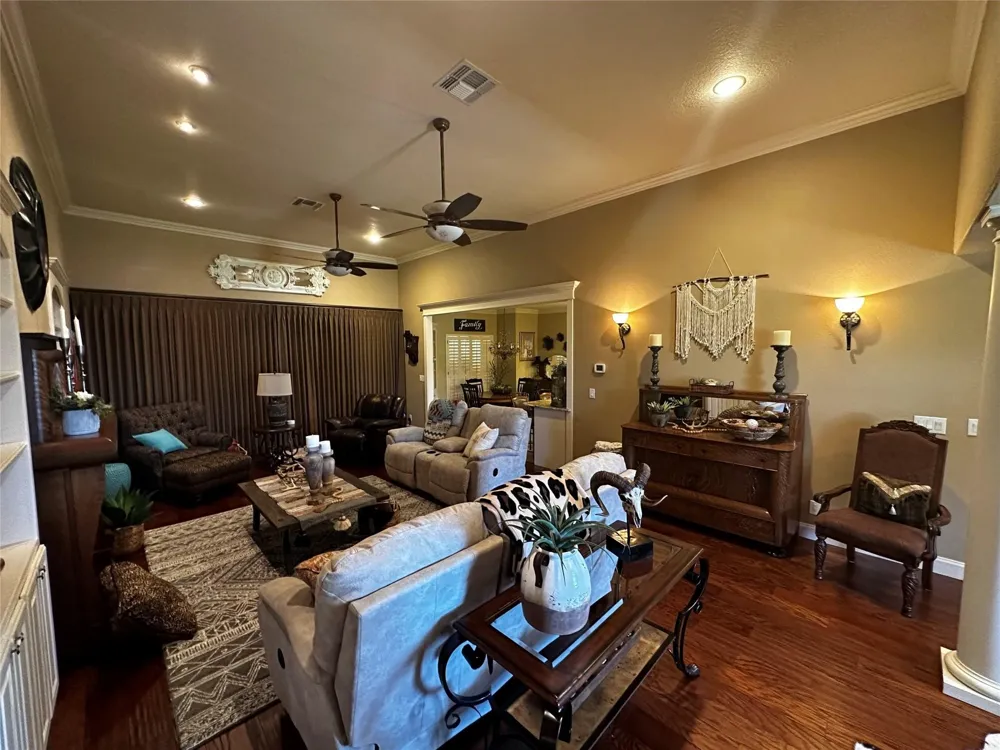 1602 Jefferson Street Bowie, TX 76230