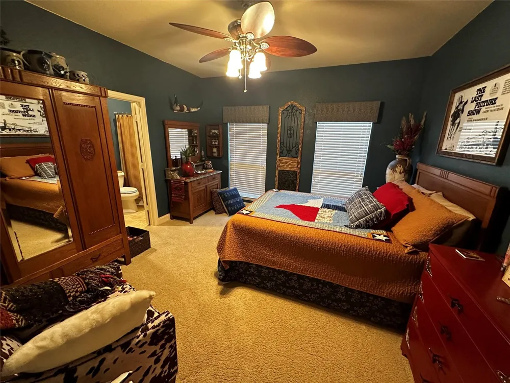 1602 Jefferson Street Bowie, TX 76230