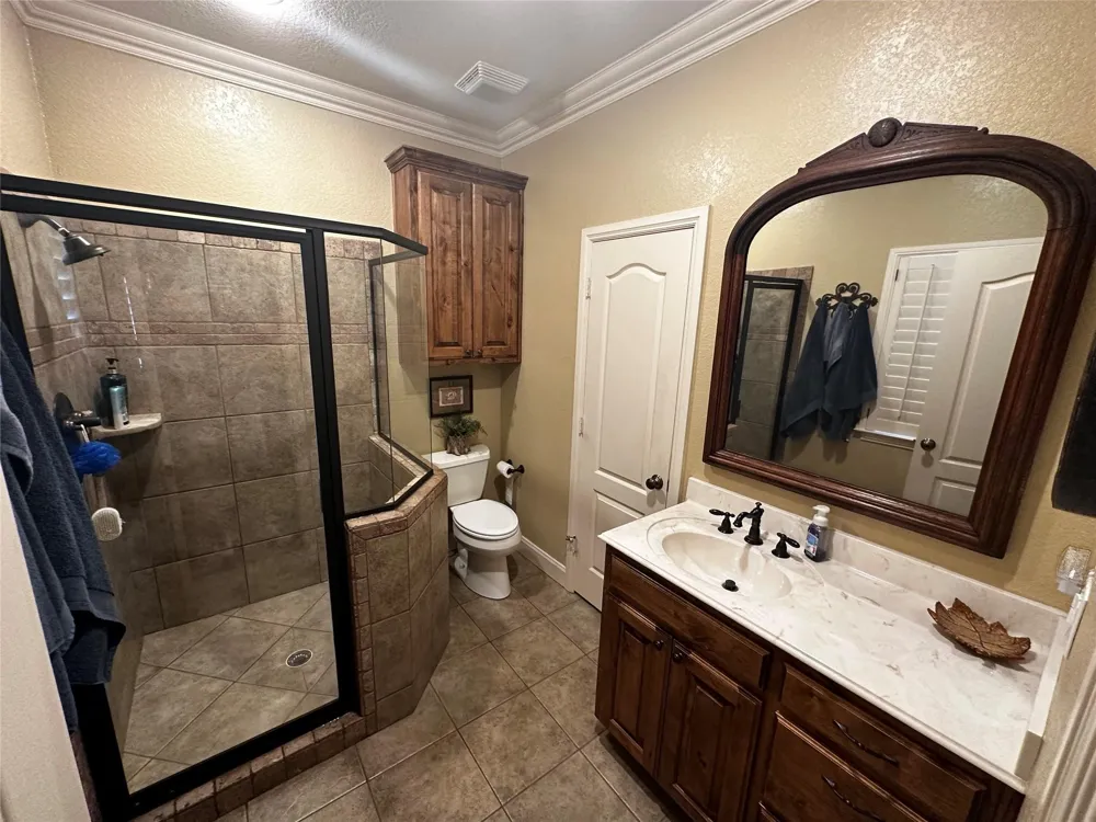 1602 Jefferson Street Bowie, TX 76230