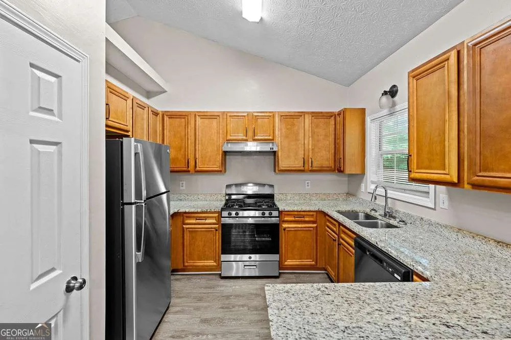 118 Black Oak CT Stockbridge, GA 30281