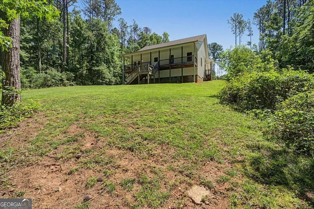 1381 Star Point RD Carrollton, GA 30116