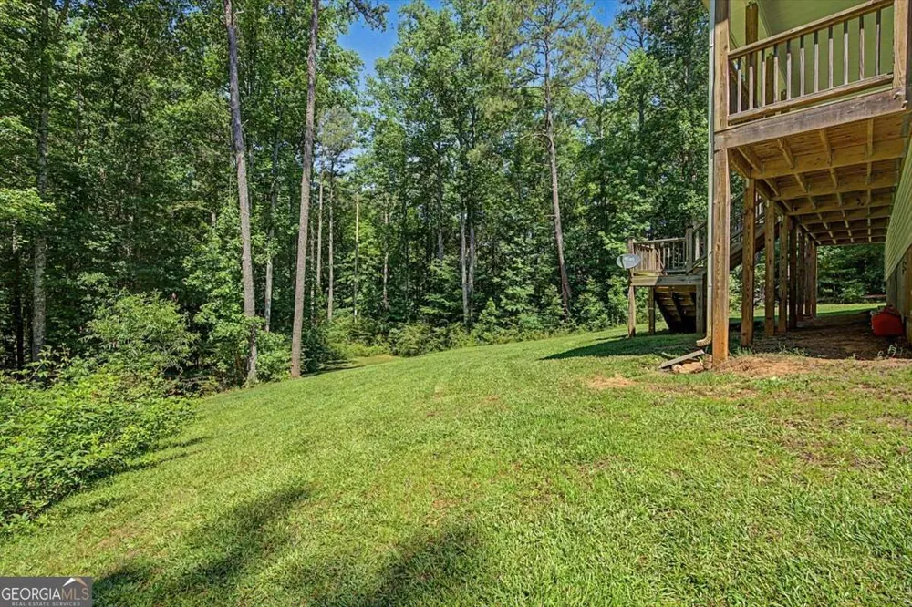 1381 Star Point RD Carrollton, GA 30116