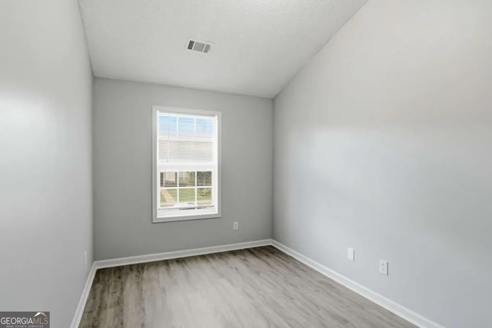 8642 Thomas LN Riverdale, GA 30274