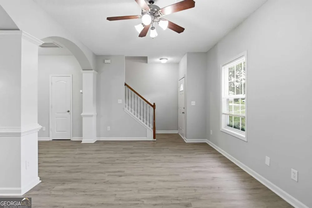8642 Thomas LN Riverdale, GA 30274