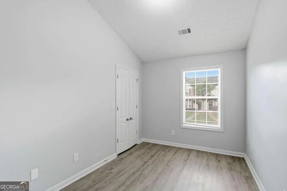 8642 Thomas LN Riverdale, GA 30274