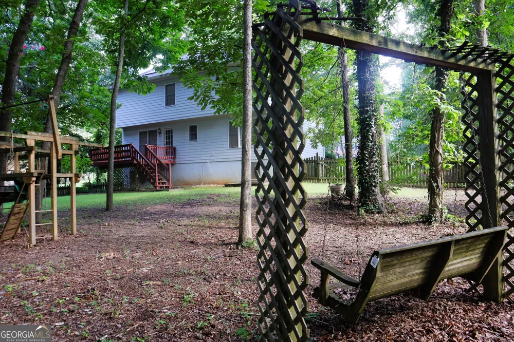 220 Creekwood TRL Fayetteville, GA 30214