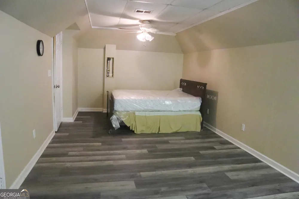 220 Creekwood TRL Fayetteville, GA 30214