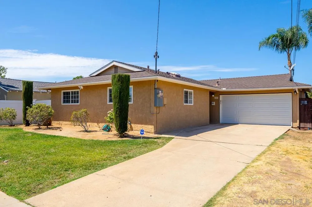 922 Denise Ln El Cajon, CA 92020