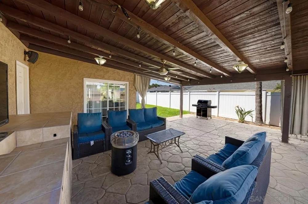 922 Denise Ln El Cajon, CA 92020